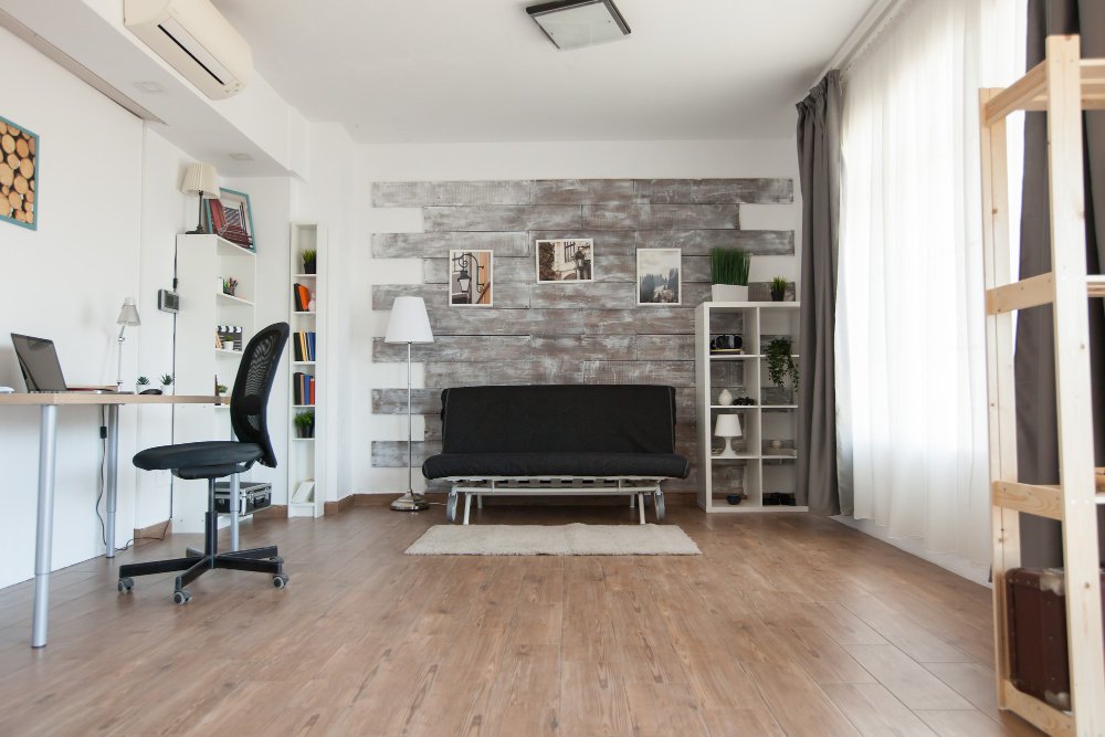 Step-by-Step Guide to Choosing Laminate Flooring for Entertaining & Hosting